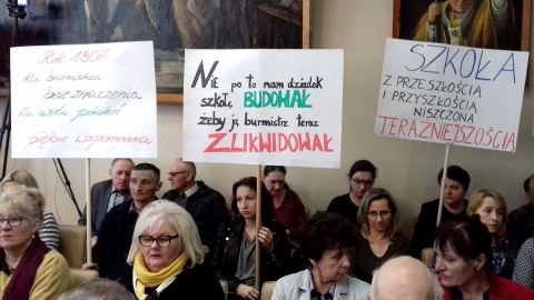 Czy burmistrz Żnina zmieni decyzję ws. szkoły w Gorzycach