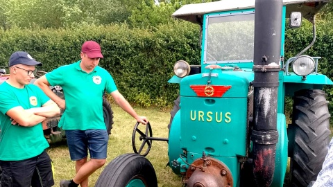 Uczestnicy XVII Zlotu i Wystawy Starych Ciągników i Maszyn Rolniczych w Glubi Dobrzyniu. Fot. Michał Zaręba/PR PiK