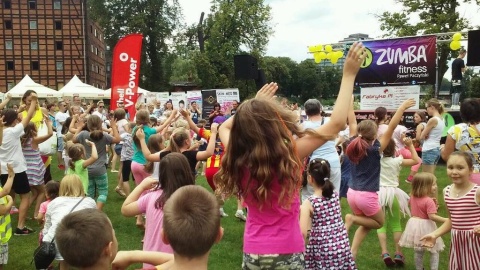 Zumba dla starych psiaków [wideo]