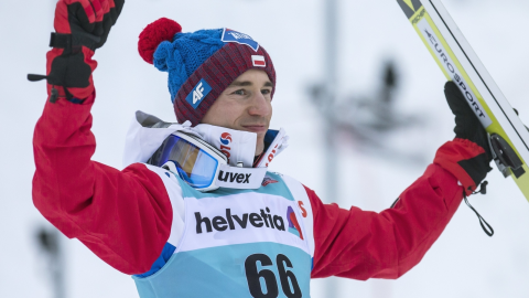 PŚ w skokach - Kamil Stoch drugi w Engelbergu, zwycięstwo Freitaga