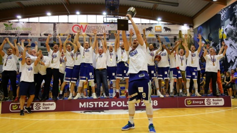 Ekstraklasa koszykarzy - Anwil Włocławek mistrzem Polski [wideo]