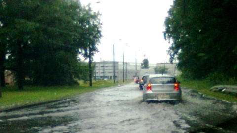 Ulice jak jeziora, podtopione piwnice - ulewne deszcze dały się we znaki