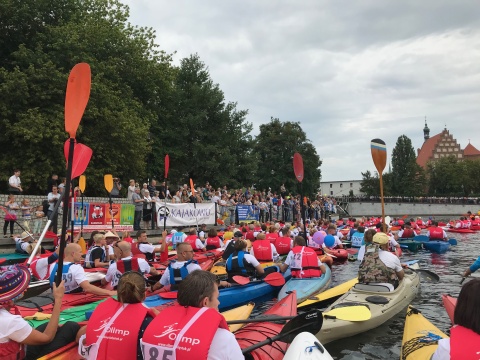 Kayakmania w barwach biało-czerwonych na 100-lecie niepodległości Polski [wideo]