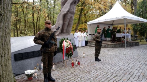 Torunianie uczcili pamięć pomordowanych na Barbarce