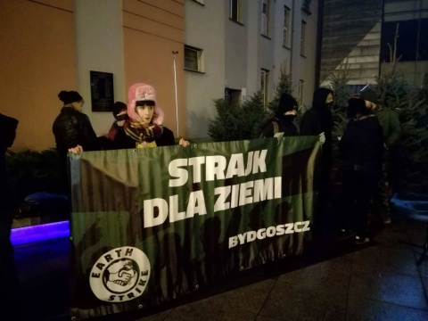 Protestowali przeciwko masowemu odstrzałowi dzików. Którego nie będzie