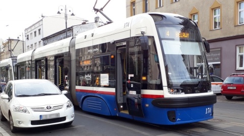 Za wysokie progi na seniorów nogi. Kiedy z ulic Bydgoszczy znikną stare tramwaje