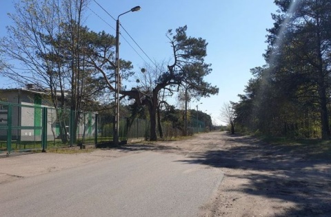 Nowa droga, chodniki, parkingi, zjazdy do posesji. Ulica Kapliczna do remontu