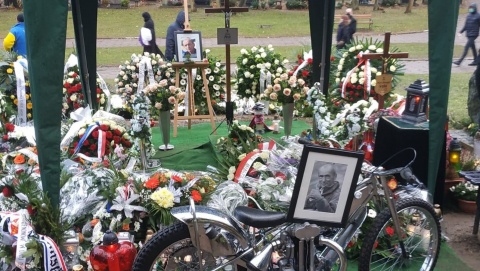 Zenon Plech spoczął w Alei Zasłużonych na cmentarzu w Gdańsku
