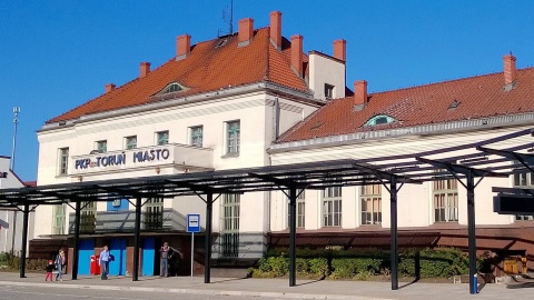 Wykolejona lokomotywa. Wstrzymany ruch pociągów na trasie Toruń - Olsztyn
