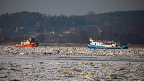 Przypłynęły z Gdańska i już pracują. Dwa nowe lodołamacze na Zbiorniku Włocławskim