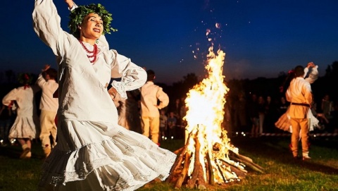 Muzyka, teatr i ogień na Wibracjach Letniego Przesilenia w Chełmnie