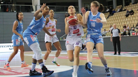 Energa Basket Liga Kobiet - Spektakularna pogoń i wygrana Basketu 25