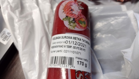 Metka tatarska z salmonellą. Sprawdź czy nie masz jej w lodówce