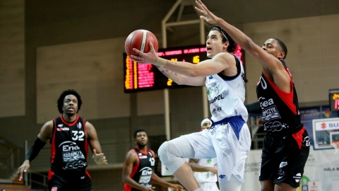 Energa Basket Liga  Wyjazdowe zwycięstwo Astorii w Dąbrowie Górniczej