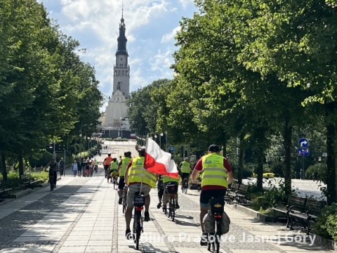 Rowerem na Jasną Górę. Ponad tysiąc cyklistów z całej Polski już dotarło do celu