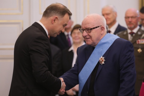 Prezydent Duda odznaczył 13 osób. Ojciec Jacek Salij uhonorowany Orderem Orła Białego