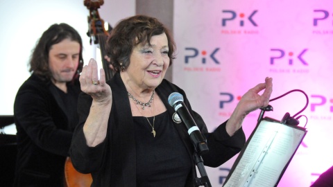 Ewa Dałkowska podczas koncertu w studiu Polskiego Radia PiK. Fot. Ireneusz Sanger/arch. PR PiK