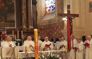 Diecezja Włocławska rozpoczęła obchody 900-lecia. Uroczystość w Zduńskiej Woli [homilia, wideo]