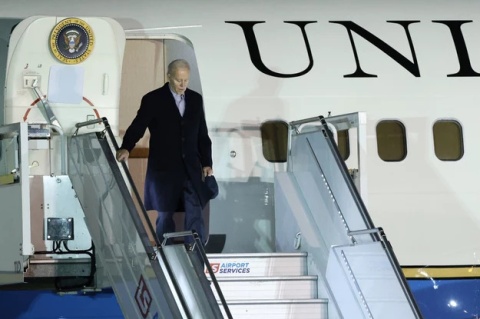 Prezydent USA Joe Biden jest już na Litwie. Weźmie udział w szczycie NATO