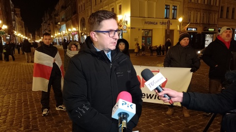 Białoruski aktywista z Torunia ma opuścić Polskę. Manifestowali w jego obronie