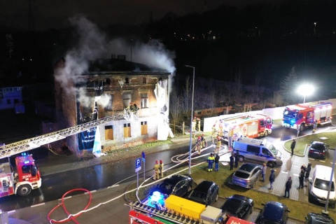 Pożar w centrum Bydgoszczy. Płonął pustostan przy ul. Ustronie