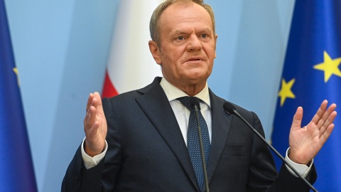 Tusk: Mam nadzieję, że Błaszczak zrzeknie się immunitetu. Sprawa rakiety pod Bydgoszczą