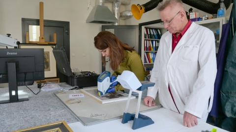 Dzieła sztuki bez tajemnic. Bydgoskie muzeum kupiło sprzęt najwyższej klasy [zdjęcia]