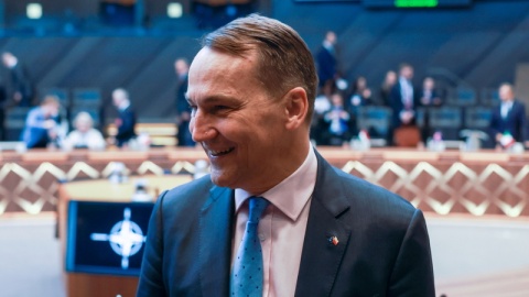 Minister Sikorski: Oczekujemy, że NATO zajmie się rosyjską dezinformacją w Gruzji, Mołdawii i Rumunii