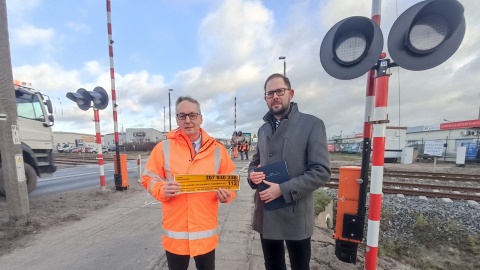 Pociąg przejedzie tysiąc metrów, zanim się zatrzyma. PKP organizuje akcję Bezpieczny przejazd