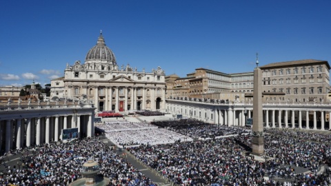 Msza św. pogrzebowa Papieża Franciszka/fot. PAP/EPA/FABIO FRUSTACI