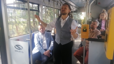 „Teatralny” autobus wyrusza spod sali koncertowej na Jordankach. Wejściówki dostępne za pośrednictwem Toruńskiej Agendy Kulturalnej/fot: Iwona Muszytowska-Rzeszotek