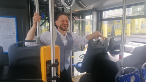 „Teatralny” autobus wyrusza spod sali koncertowej na Jordankach. Wejściówki dostępne za pośrednictwem Toruńskiej Agendy Kulturalnej/fot: Iwona Muszytowska-Rzeszotek