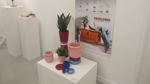 W Galerii Miejskiej bwa w Bydgoszczy otwarta została wystawa prac ponad 80 studentów z Wydziału Sztuk Projektowych Politechniki Bydgoskiej. Większość eksponatów to prace dyplomowe i semestralne/fot. Jolanta Fischer
