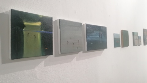 Ekspozycja w ramach konkursu Triennale Małych Form Malarskich jest dostępna w Galerii Sztuki Współczesnej Wozownia/fot: Iwona Muszytowska-Rzeszotek