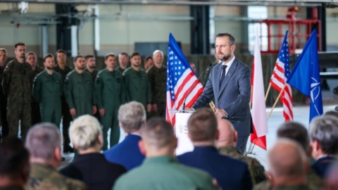 Wicepremier, minister obrony narodowej Władysław Kosiniak-Kamysz podczas konferencji prasowej na temat przyjęcia śmigłowców AH-64D APACHE/fot. Mikołaj Kuras, PAP