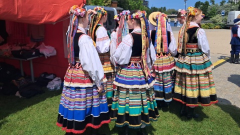 W ramach Jarmarku Świętojańskiego na scenie zaprezentował się Zespół Pieśni i Tańca „Ziemia Bydgoska”/fot: Magdalena Gill