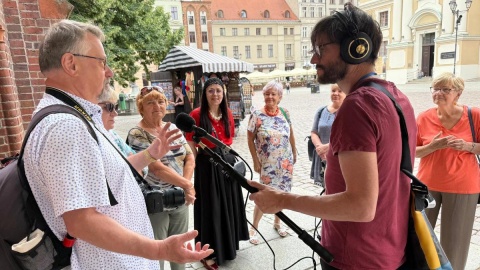 Z seniorami rozmawiał Michał Zaręba z PR PiK/fot. Mariusz Gorzycki