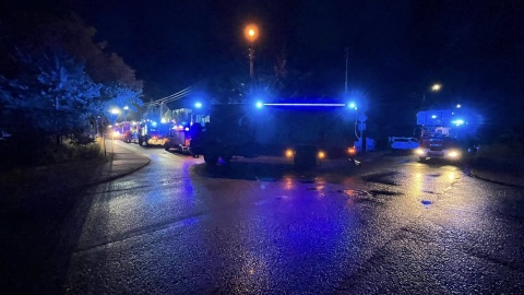 W ugaszaniu, a następnie oddymianiu budynku brało udział sześć zastępów straży pożarnej/fot. OSP Nowa Wieś Wielka, Facebook