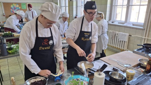 Ryby po staropolsku. W Grudziądzu próbują gotować, jak nasze prababcie [wideo, zdjęcia]