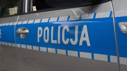 Seniorka z powiatu toruńskiego oszukana metodą „na wnuczka”. Wyrzuciła przez okno 55 tysięcy złotych