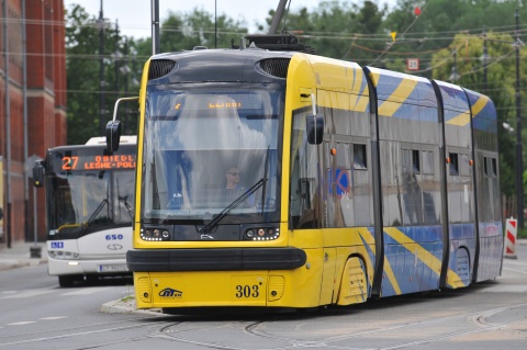 Zmiany w toruńskiej komunikacji publicznej Drogowcy remontują torowiska