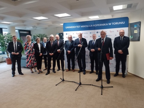 Są osiągnięcia, ale pieniędzy za mało. O polskiej nauce rozmawiali w Toruniu