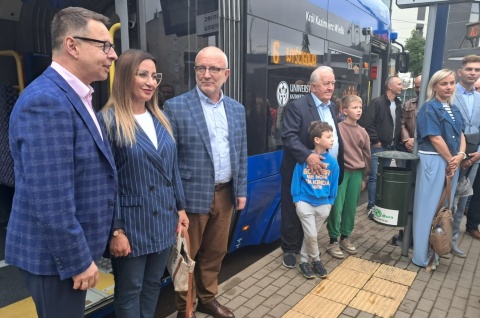 Król Kazimierz Wielki uroczyście wjechał na pętlę Bielawy w Bydgoszczy